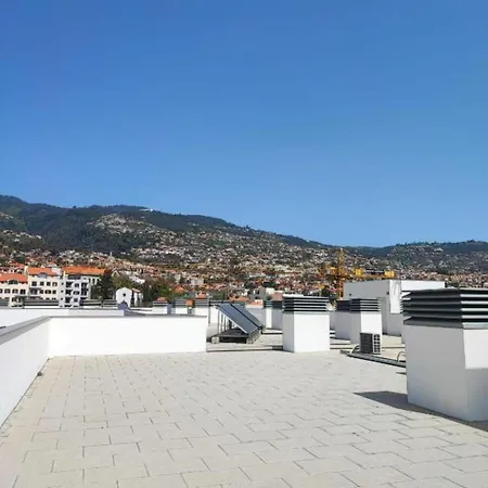 Social Center - View Rooftop * פונשל