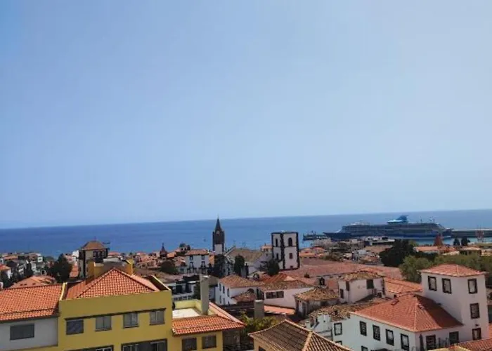 Social Center - View Rooftop Φουνκάλ
